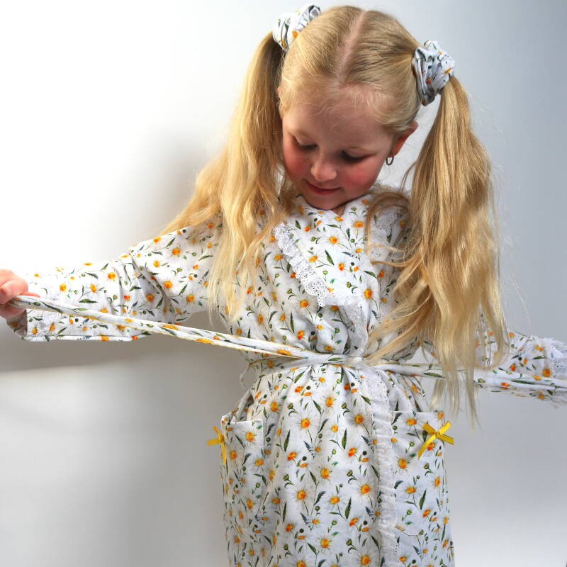 Daisy dressing gown